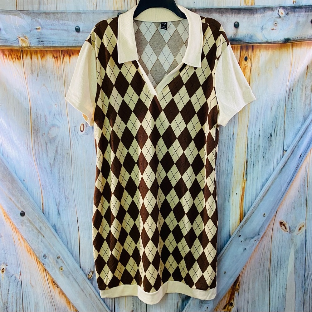 NWOT Shein Short Sleeve Diamond Plaid Tunic Top Brown Tan 4XL